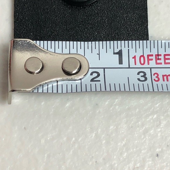 Chucky Good Guys Box Pin Lapel Horror Movie Doll - Picture 8 of 8